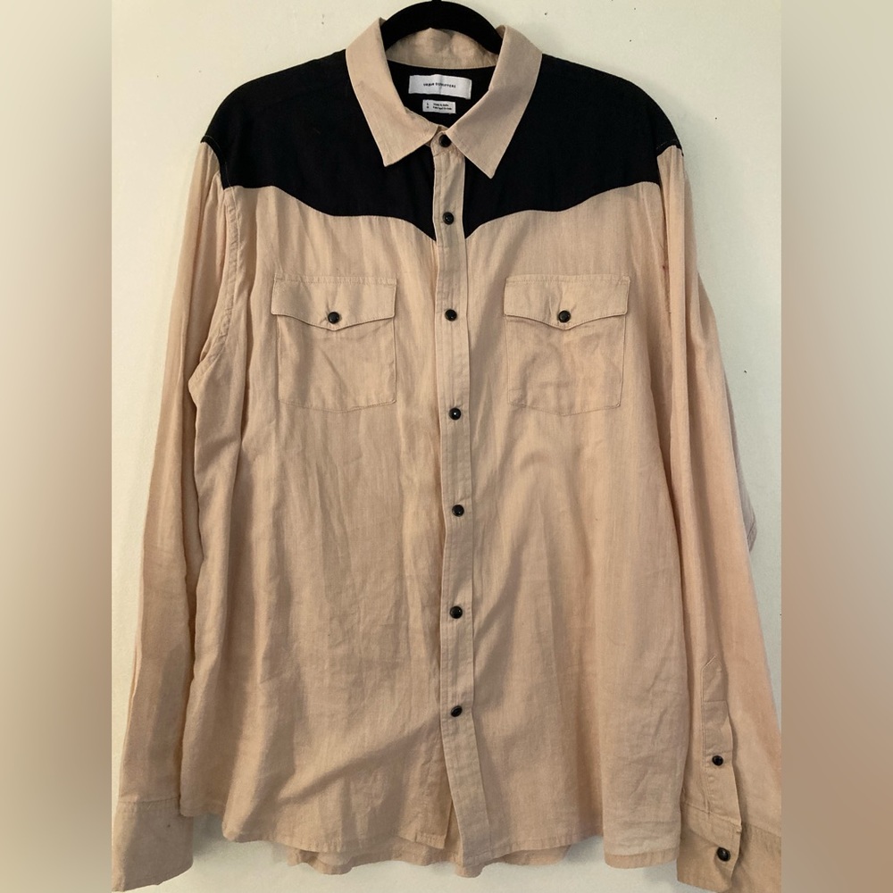 NWOT Urban Outfitters Men’s large dress shirt